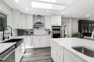 9711 Gates Ln, Chapel Hill, NC 27516 - Photo 10