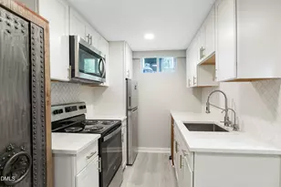 9711 Gates Ln, Chapel Hill, NC 27516 - Photo 28