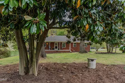 3244 Maple Avenue, Burlington, NC 27215 - Photo 2