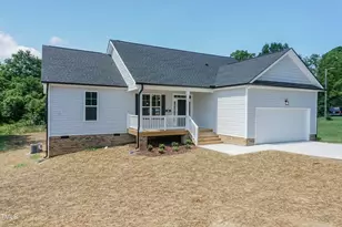 705 E Battle Ave, Tarboro, NC 27886 - Photo 2