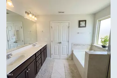2511 Kestrel Heights Court, Durham, NC 27703 - Photo 12