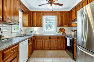 106 Grey Fox Ct, Cary, NC 27511 - Photo 8