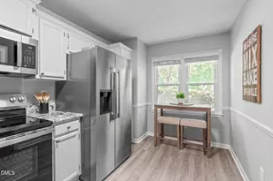 203 Oak Hollow Ct, Raleigh, NC 27613 - Photo 8