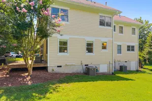 305 McGregor Dr, Chapel Hill, NC 27514 - Photo 26