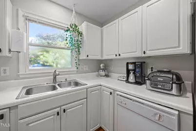 305 McGregor Drive #Unit B, Chapel Hill, NC 27514 - Photo 8