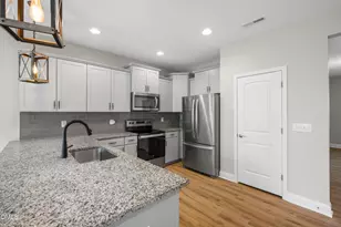 240 Douglas Falls Dr, Wendell, NC 27591 - Photo 2