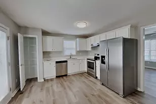 701 Avondale Dr, Clayton, NC 27520 - Photo 4