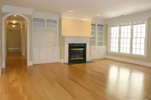 413 W Barbee Chapel Rd, Chapel Hill, NC 27517 - Photo 4