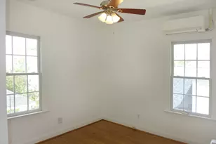 111 Tharrington Dr, Chapel Hill, NC 27516 - Photo 16