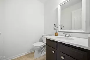 6018 Applewood Ln, Raleigh, NC 27609 - Photo 8