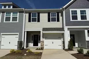 902 Kensley Grv Ln, Fuquay-Varina, NC 27526 - Photo 1