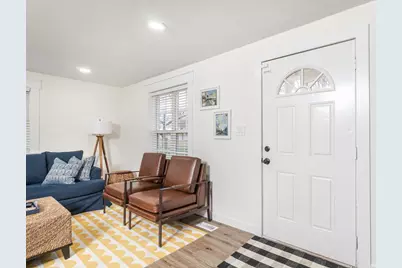 412 1st Street, Apex, NC 27502 - Photo 2