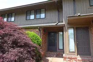 802 Oak Tree Dr, Chapel Hill, NC 27517 - Photo 1