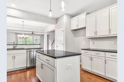 5617 Wade Park, Raleigh, NC 27607 - Photo 14