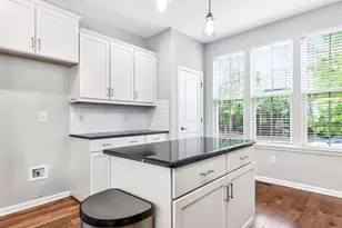 5617 Wade Park, Raleigh, NC 27607 - Photo 12