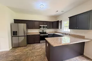 3705 Chancellorsville Ct, Raleigh, NC 27610 - Photo 2