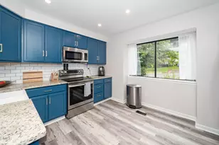 5961 Dixon Dr, Raleigh, NC 27609 - Photo 4