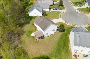 816 Hawthorn Ridge Dr, Whitsett, NC 27377 - Photo 54