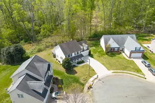 816 Hawthorn Ridge Dr, Whitsett, NC 27377 - Photo 6
