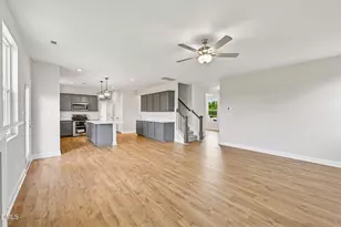 146 Maverick Ln, Dunn, NC 28334 - Photo 10