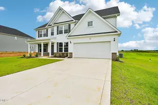 146 Maverick Ln, Dunn, NC 28334 - Photo 2