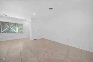 15 Shepherd Ln, Chapel Hill, NC 27514 - Photo 6