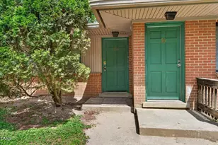 15 Shepherd Ln, Chapel Hill, NC 27514 - Photo 2