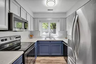 4225 Pin Oak Dr, Durham, NC 27707 - Photo 10