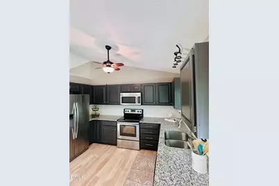 811 Sanderson Drive, Durham, NC 27704 - Photo 4