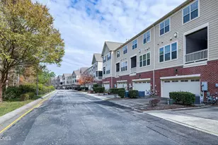 2005 Valleystone Dr, Cary, NC 27519 - Photo 40