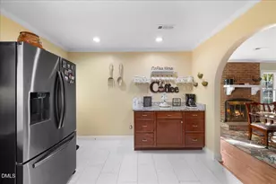 2323 Buckingham Rd, Burlington, NC 27217 - Photo 16