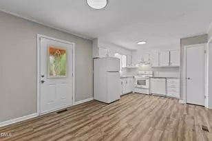 3857 Cumberland Rd, Fayetteville, NC 28306 - Photo 10