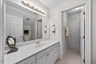 73219 Burrington, Chapel Hill, NC 27517 - Photo 40