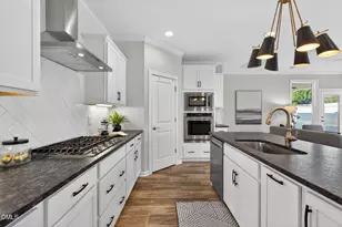 717 Churton Pl, Cary, NC 27518 - Photo 2