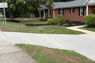 2012 S Mebane St, Burlington, NC 27215 - Photo 4