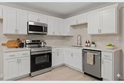 7361 Hyannis Drive, Fayetteville, NC 28304 - Photo 8