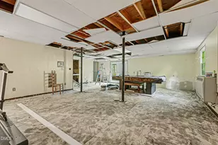 8700 Cliff Top Ct, Raleigh, NC 27613 - Photo 14