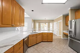 805 Cricketfield Ln, Cary, NC 27518 - Photo 12