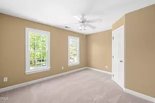 805 Cricketfield Ln, Cary, NC 27518 - Photo 22