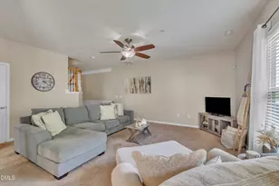 8111 Yaxley Hall Dr, Raleigh, NC 27616 - Photo 10