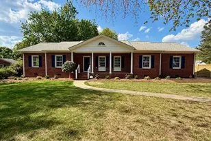 319 Reade Dr, Roxboro, NC 27573 - Photo 2