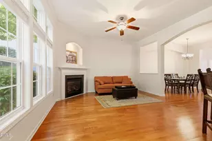 6942 Middleboro Dr, Raleigh, NC 27612 - Photo 6