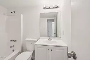 642 Pine Ridge Pl, Raleigh, NC 27609 - Photo 22