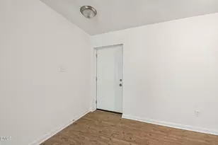 642 Pine Ridge Pl, Raleigh, NC 27609 - Photo 4