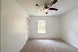 637 Yates Pl, Zebulon, NC 27597 - Photo 8