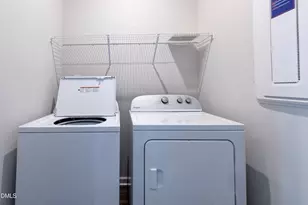 804 Oak Center Dr, Raleigh, NC 27610 - Photo 16