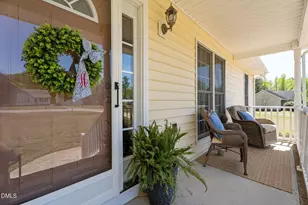 65 Candlewood Dr, Zebulon, NC 27597 - Photo 4