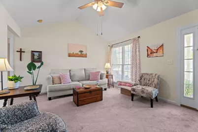 65 Candlewood Drive, Zebulon, NC 27597 - Photo 10