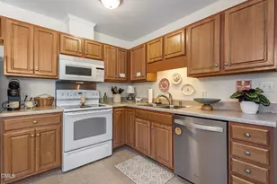 65 Candlewood Dr, Zebulon, NC 27597 - Photo 14