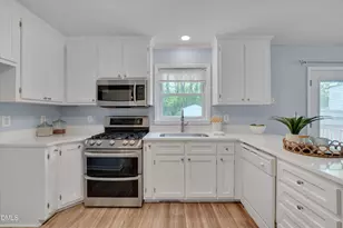 110 E Edgewood Dr, Durham, NC 27704 - Photo 10